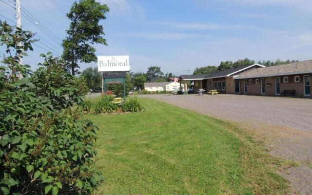 Balmoral Motel