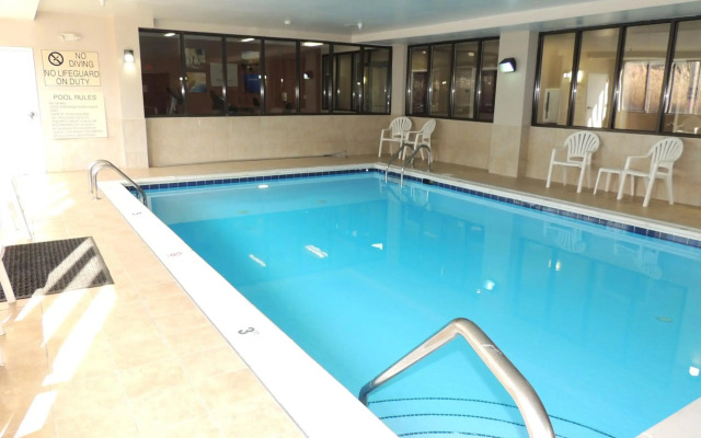 Comfort Suites Twinsburg