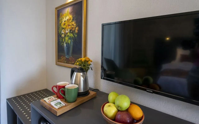 Dadya Bora Hotel