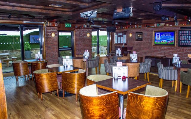 The Commercial Hotel