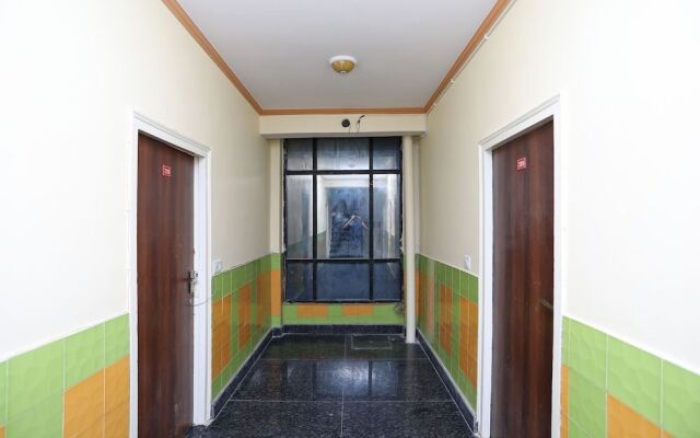 OYO 19804 Hotel Geet International