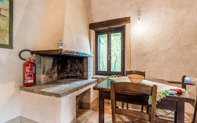 Captivating Apartment in Assisi With Swimming Pool