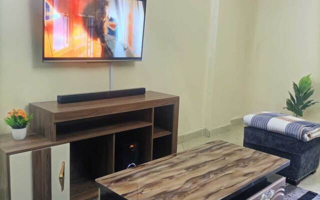 Lux Suites The Almond Apartments Ruaka
