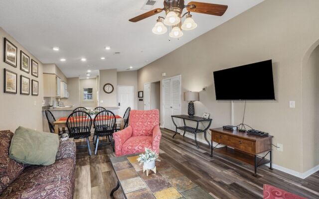 Cozy Family Resort Getaway