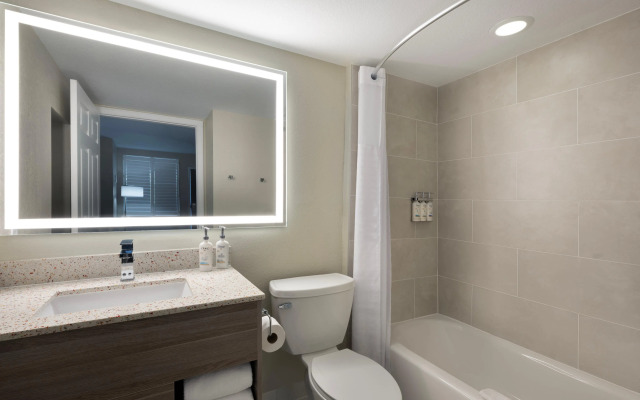 Holiday Inn Resort Orlando Suites - Waterpark by IHG