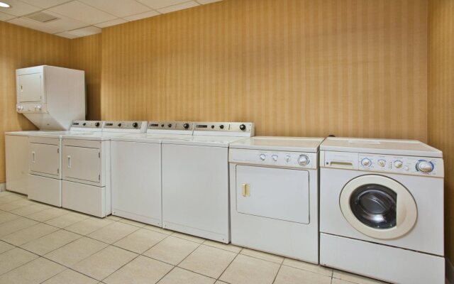 Executive Residency by Best Western Toronto-Mississauga