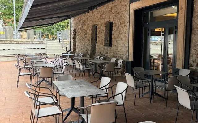 Hotel Mondragón
