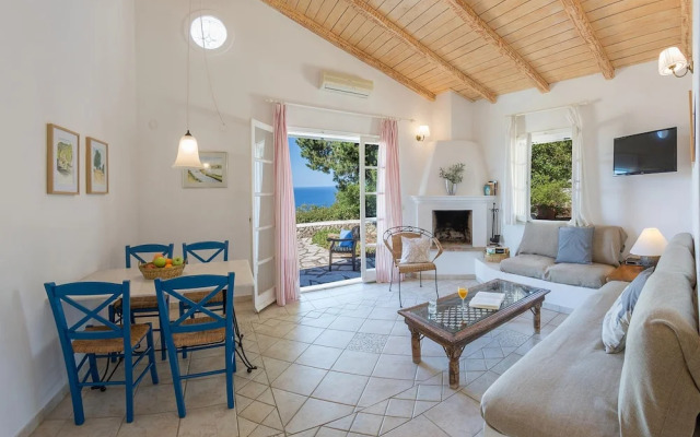 Villa Myrtia - Agios Nikitas Villas