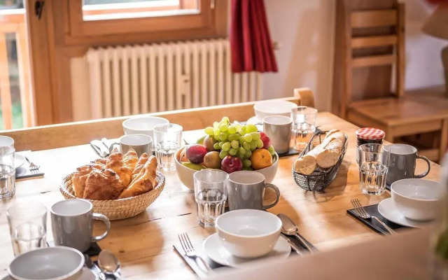 Quietly Located Chalets With Hammam