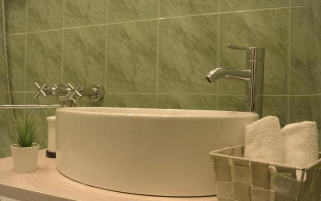 Апартаменты на Лермонтовском проспекте, 17