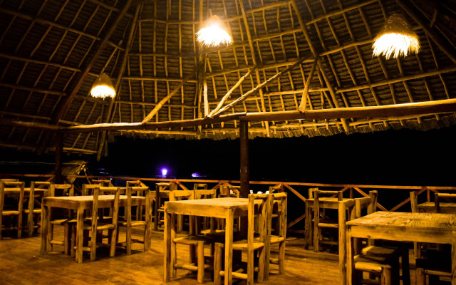 Uhuru House and Restaurant