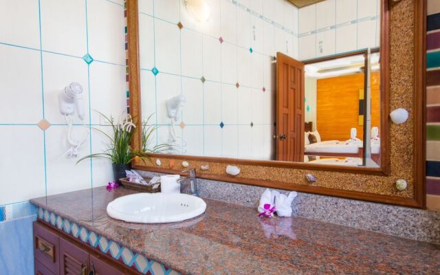 Grand Party Pool Villa by All Villas Pattaya