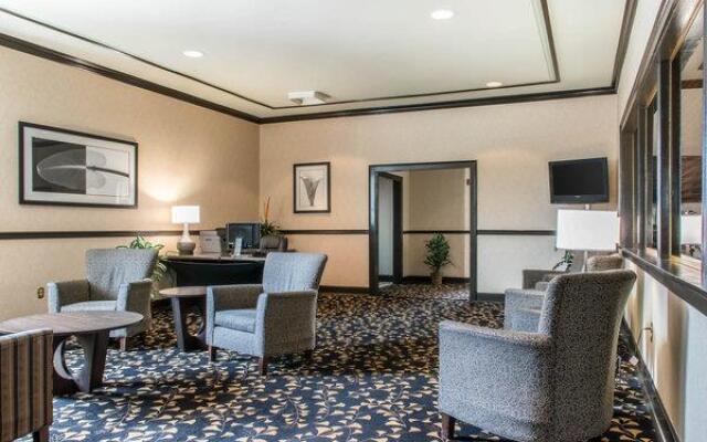 Holiday Inn Lancaster County