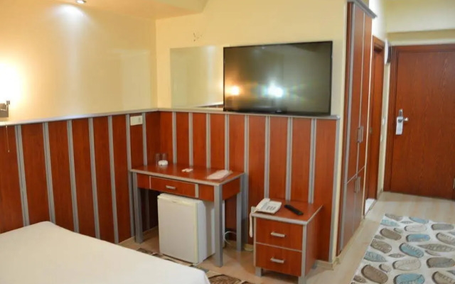 Remay Hotel