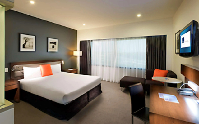 Novotel Brisbane Airport – Guest Rooms – Brisbane