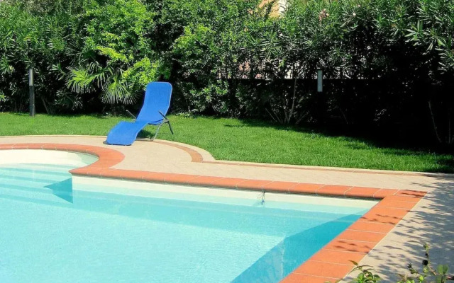 Belvilla by OYO Small Residence With Swimming Pool