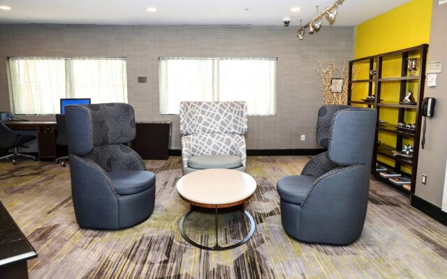 Courtyard by Marriott Toronto Brampton