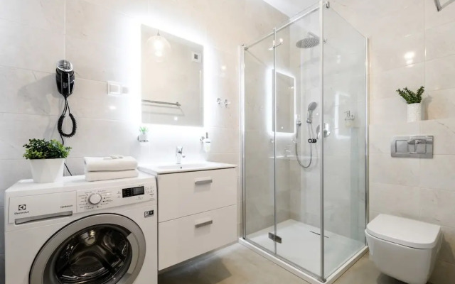 P&O Apartments Solec 13 with AC