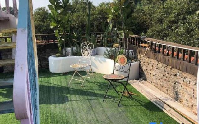 Xiamen Gulangyu Longshan Villa Cafe Hostel