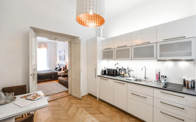 Royal Route Residence