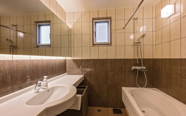 Family Condo Chatan Hills by Coldio Premium
