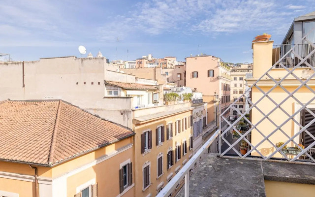 The Right Place 4u Mario de Fiori Apartment