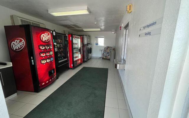 Studio 6 Galveston, TX