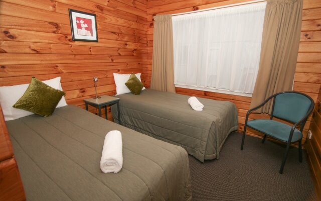 Amber Kiwi Holiday Park & Motel