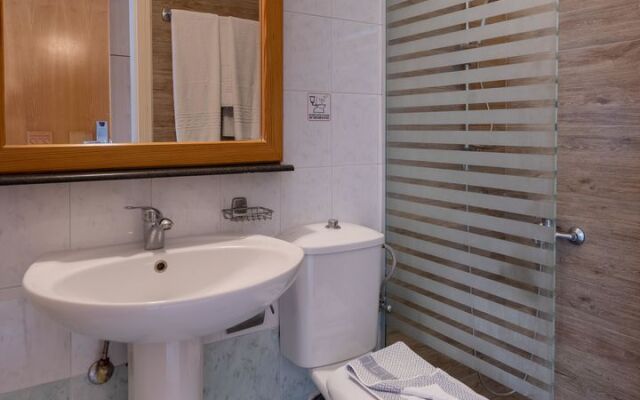 Pearl Seabreeze Suites