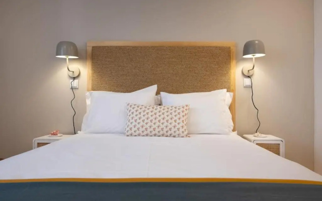 Away to Discover Apartment - hapiness has a place