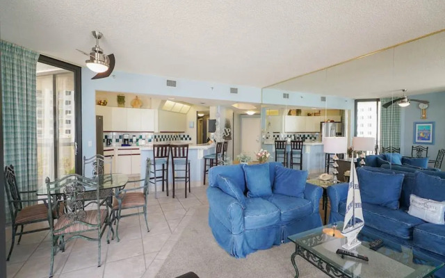 Surfside Resort 00302