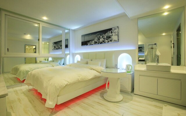 Yangpyeong Show Hotel
