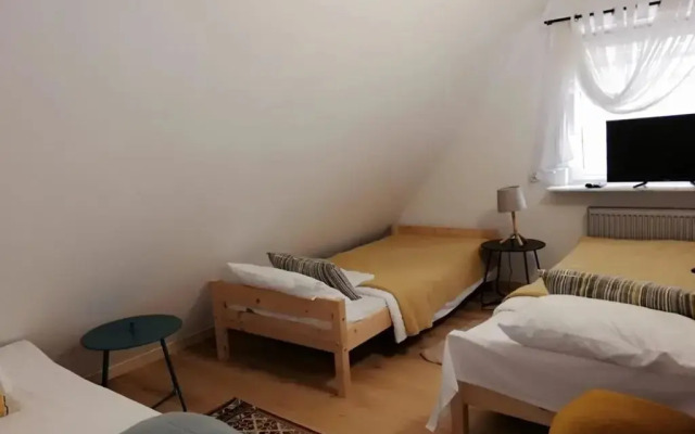 L&B House