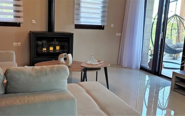 Villa ArGia with private pool & sea view