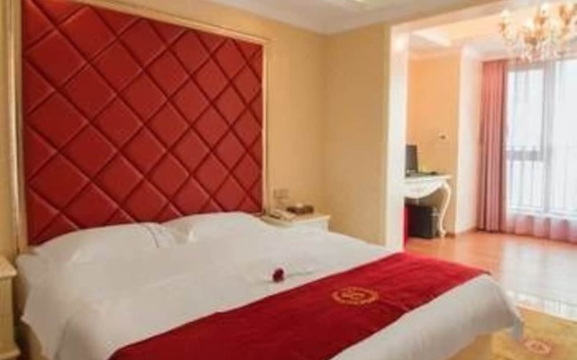 Yuntong Holiday Hotel