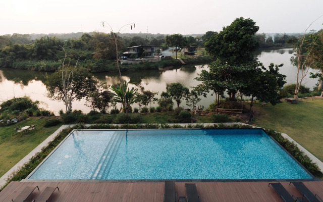 Riverawan Hotel (SHA Plus+)