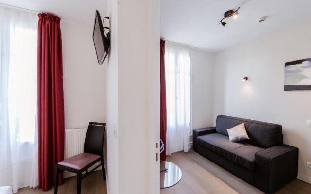 LOGIS HOTEL - Le Petit Bellon