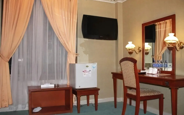 New Siliwangi Hotel & Restaurant