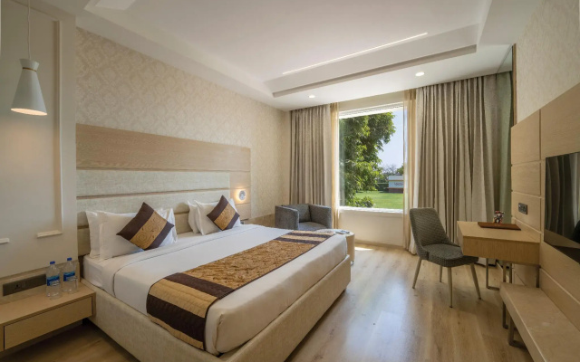 Lariya Resort