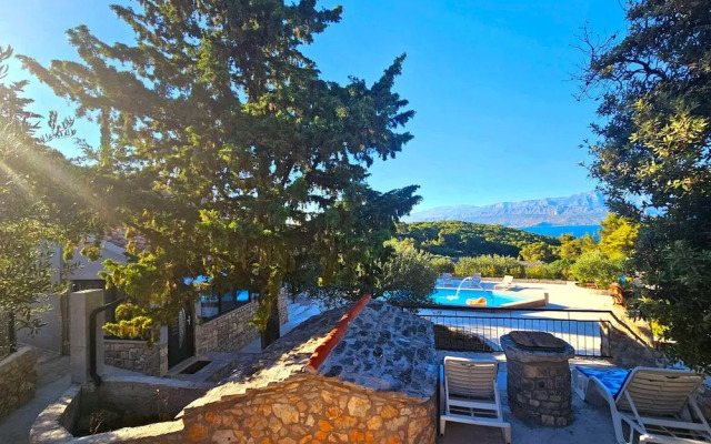 Nave - Private Pool - H