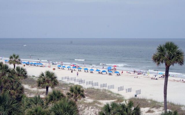 Barrington Court 210 by RedAwning