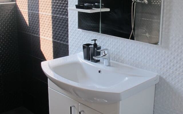 Comfortable 2 Bedroom Apartment