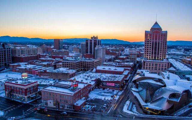 Holiday Inn Roanoke-Tanglewood-Rt 419&i581 by IHG