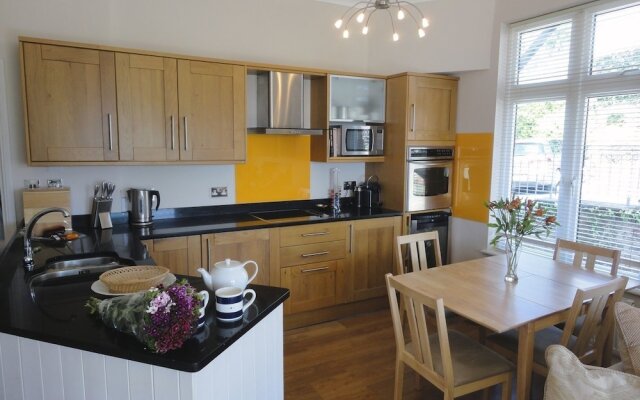 3 Hazeldene