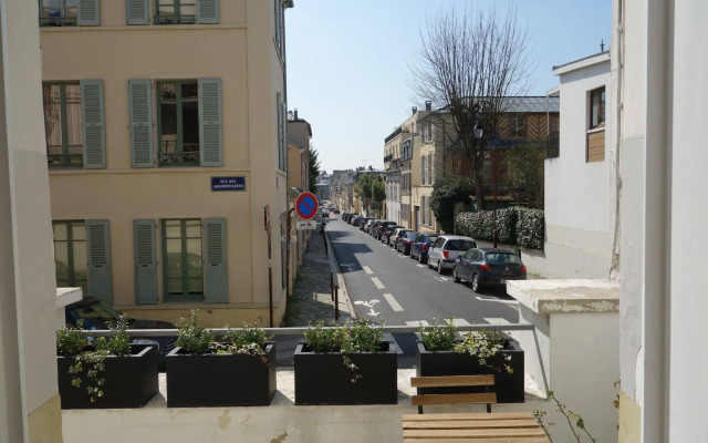 La Terrasse de Mademoiselle