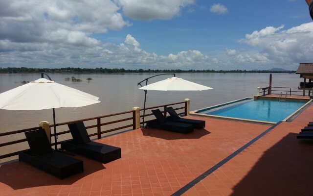 Pon Arena Hotel