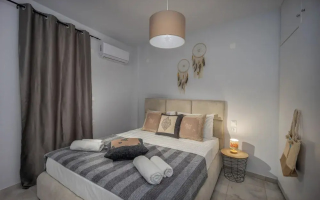 Sun City Apartments by Estia
