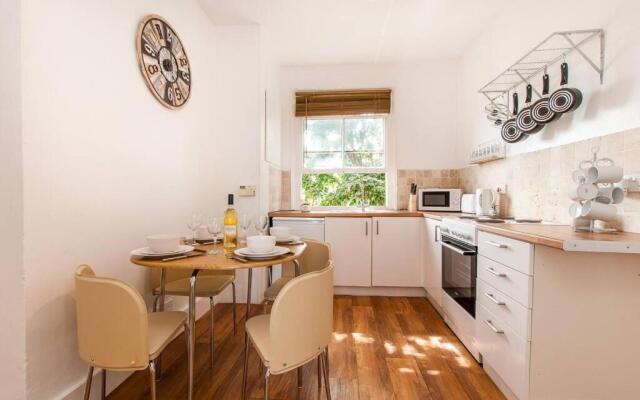 Central Broadstairs Apartment Close to Beach