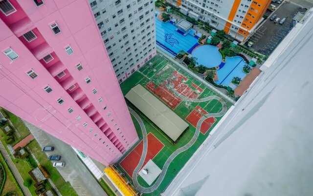 Trendy Connecting Mall 2BR Green Pramuka Apartment