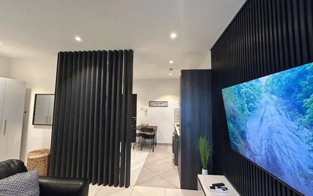 EBS LEGEND ONE BEDROOM DUPLUX embassy